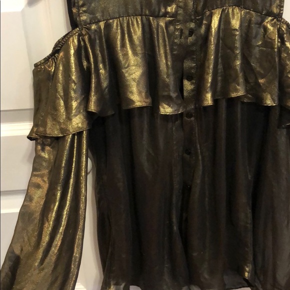 Donna Degan open shoulder metallic blouse - Picture 4 of 4